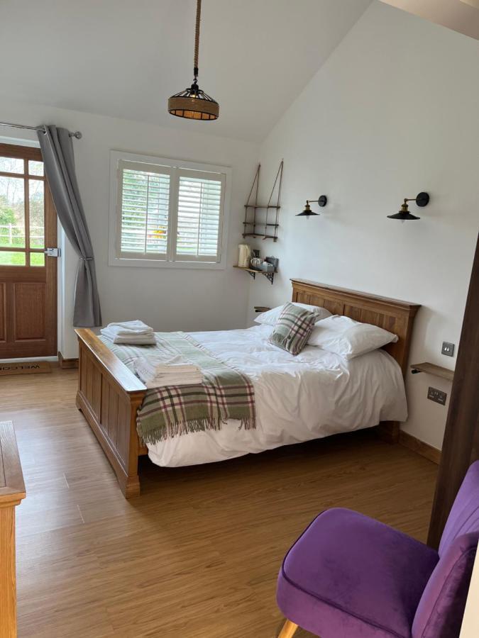 The Crown Lodges Deal Exterior foto
